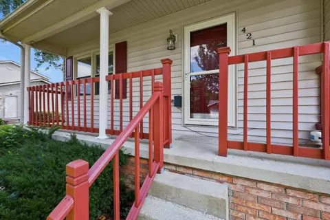 Exterior - 421 Meadow Dr, Berea, KY 40403 photo 7 of 11