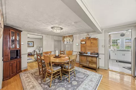 Dining - 411 E 2nd St, Perryville, KY 40468 photo 1 of 2