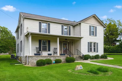 Exterior - 411 E 2nd St, Perryville, KY 40468 photo 4 of 9