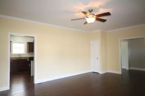 Living - 2235 Mitchell Dr, Murray, KY 42071 photo 2 of 3