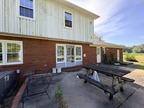 Exterior - 1307 Rob Mason Rd, Murray, KY 42071 photo 5 of 9
