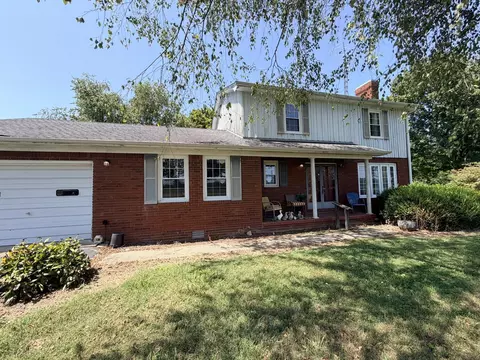 Exterior - 1307 Rob Mason Rd, Murray, KY 42071 photo 2 of 9