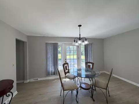 Dining - 1307 Rob Mason Rd, Murray, KY 42071 photo 2 of 2