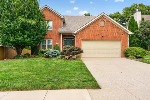 959 Forest Lake Dr, Lexington, KY 40515