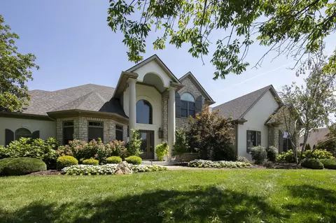 Exterior - 207 Eagle Dr, Nicholasville, KY 40356 photo 2 of 15