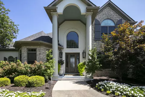 Exterior - 207 Eagle Dr, Nicholasville, KY 40356 photo 3 of 15