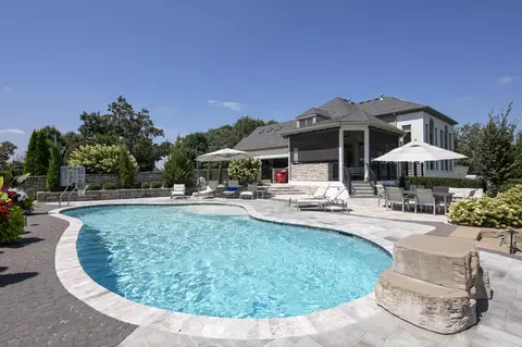 Exterior - 207 Eagle Dr, Nicholasville, KY 40356 photo 9 of 15