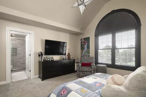 Bedroom - 207 Eagle Dr, Nicholasville, KY 40356 photo 3 of 9