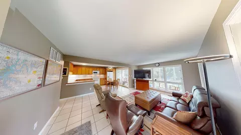 Living - 97 Eagle Dr, Bronston, KY 42518 photo 2 of 2