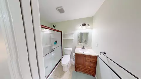 Bath - 97 Eagle Dr, Bronston, KY 42518 photo 1 of 3