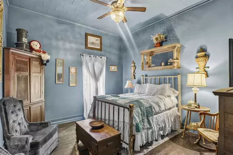 Bedroom - 391 Main St, Salvisa, KY 40372 photo 2 of 10