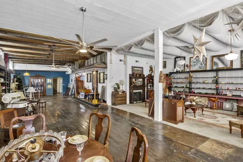 Dining - 391 Main St, Salvisa, KY 40372 photo 2 of 2