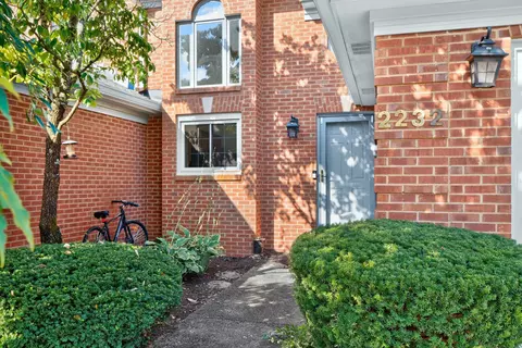 2232 Stone Garden Ln, Lexington, KY 40513