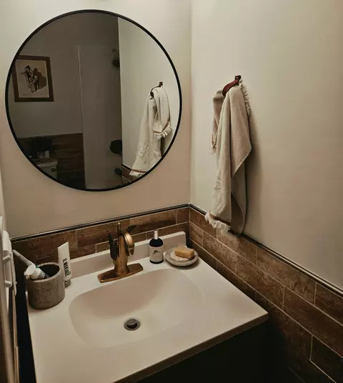 Bath - 516 S 3rd St, Mayfield, KY 42066 photo 1 of 4