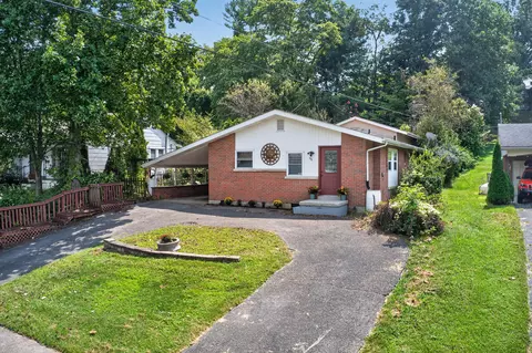 Exterior - 115 Cherry Rd, Berea, KY 40403 photo 10 of 10