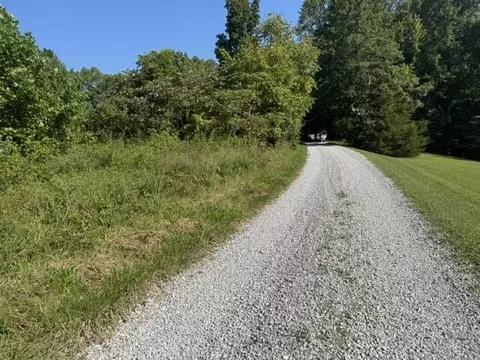 358 Tom Taylor Rd, Corbin, KY 40701 photo 3