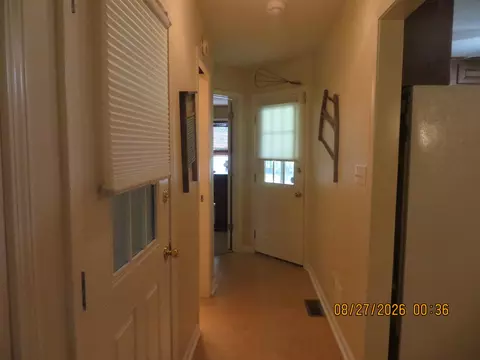 Entry Way - 600 E Blanks Rd, Wickliffe, KY 42087 photo 1 of 3