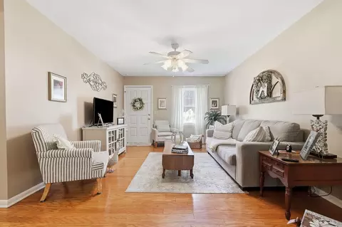 Living - 3488 Edgehill Trl, Hazel, KY 42049 photo 1 of 1