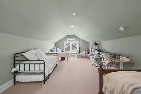 Bedroom - 703 Main St, Paris, KY 40361 photo 14 of 14