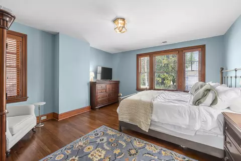 Bedroom - 703 Main St, Paris, KY 40361 photo 1 of 14