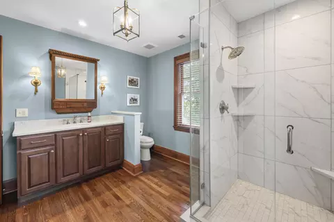 Bath - 703 Main St, Paris, KY 40361 photo 3 of 7