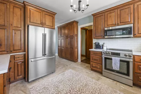 Kitchen - 703 Main St, Paris, KY 40361 photo 3 of 3