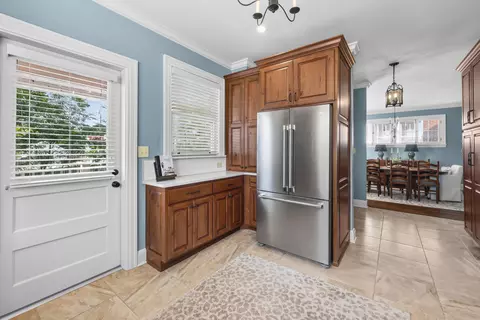 Kitchen - 703 Main St, Paris, KY 40361 photo 2 of 3