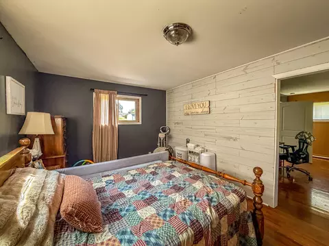 Bedroom - 37 Renee St, Corbin, KY 40701 photo 1 of 4