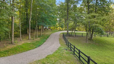 267 Cape Rd, Jamestown, KY 42629