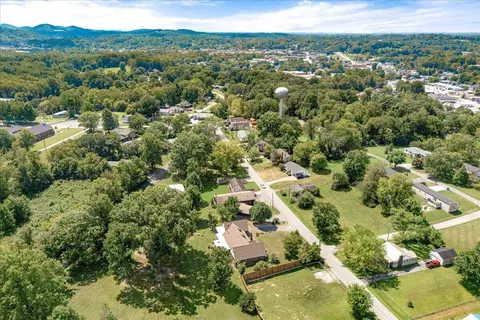 View/Area - 98 E Wyrick St, Corbin, KY 40701 photo 6 of 11