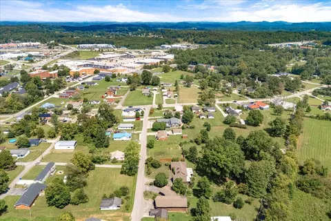 View/Area - 98 E Wyrick St, Corbin, KY 40701 photo 4 of 11