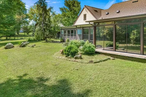 Exterior - 98 E Wyrick St, Corbin, KY 40701 photo 24 of 25