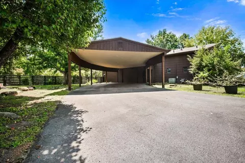 Exterior - 98 E Wyrick St, Corbin, KY 40701 photo 1 of 25