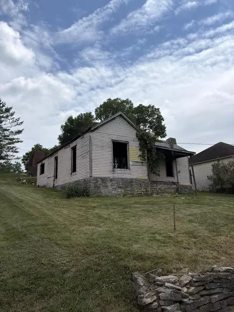 229 Vine St, Sadieville, KY 40370