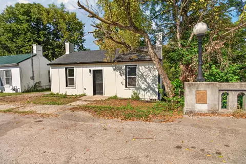 218 N Greenville St, Harrodsburg, KY 40330