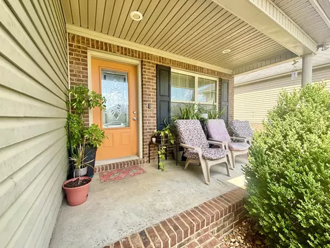 102 Saddlebrook Ct, Hopkinsville, KY 42240