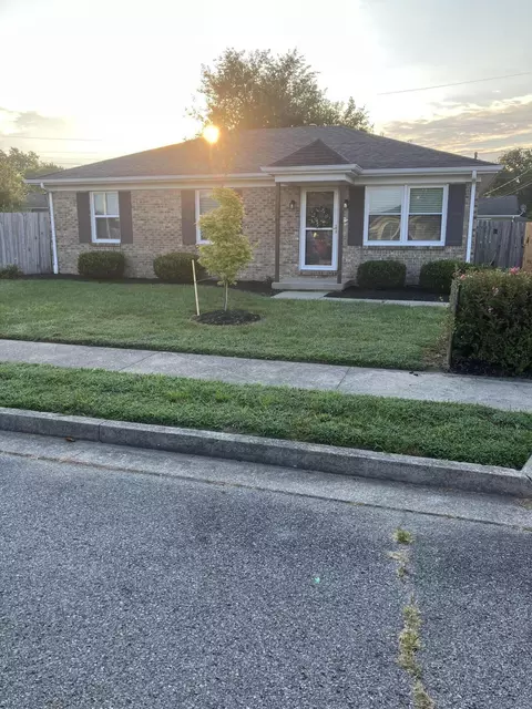 112 Arrowhead Dr, Nicholasville, KY 40356