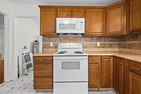 1710 Parkview Dr, Hopkinsville, KY 42240