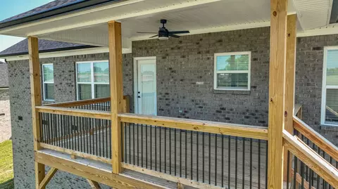 Exterior - 165 Central Park Ave, Berea, KY 40403 photo 3 of 3