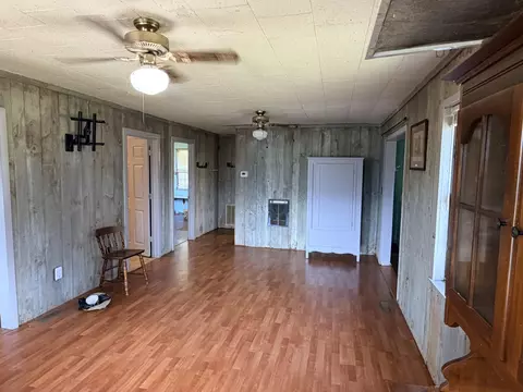 Living - 191 Slusher Cemetery Rd, Corbin, KY 40701 photo 2 of 2