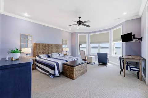 Bedroom - 749 Dock Dr, Murray, KY 42071 photo 10 of 11