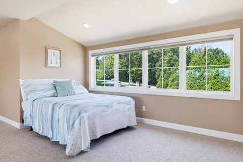 Bedroom - 749 Dock Dr, Murray, KY 42071 photo 5 of 11