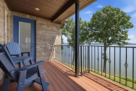 Exterior - 749 Dock Dr, Murray, KY 42071 photo 6 of 14