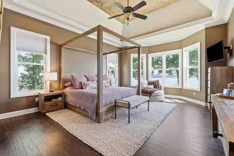 Bedroom - 749 Dock Dr, Murray, KY 42071 photo 1 of 11