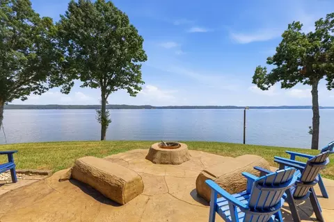 View/Area - 749 Dock Dr, Murray, KY 42071 photo 1 of 9