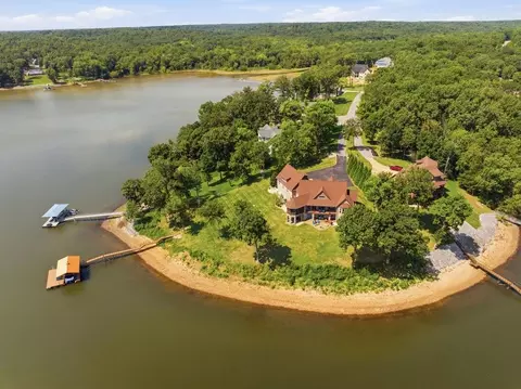 View/Area - 749 Dock Dr, Murray, KY 42071 photo 5 of 9