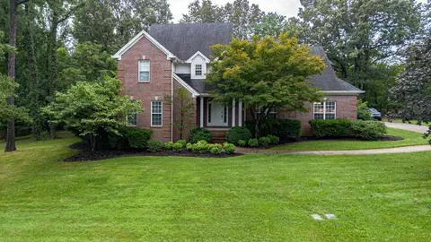 70 Barrington Cir, Paducah, KY 42003