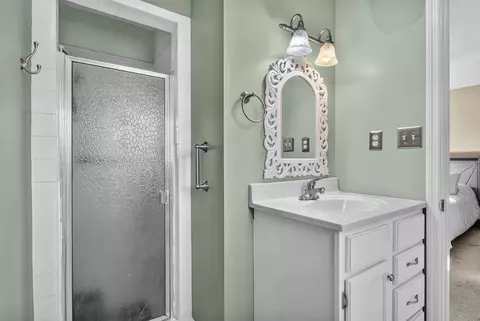 Bath - 123 Mountain View Dr, Berea, KY 40403 photo 4 of 4