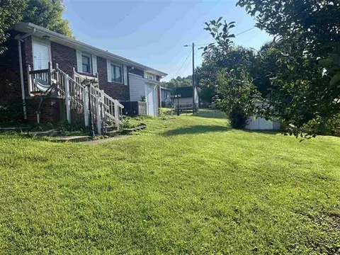 Exterior - 180 Keith Whitley Blvd, Sandy Hook, KY 41171 photo 2 of 3