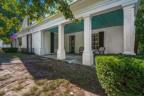 Exterior - 416 E Main St, Georgetown, KY 40324 photo 6 of 26
